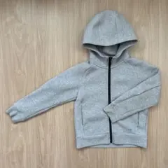 ユニクロ ジップアップパーカー 120cm