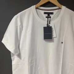 TOMMY HILFIGER トミーヒルフィガー Tシャツ