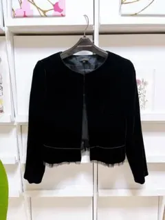 極美品　未使用級　TOCCA　ノーカラー　ベロアジャケット　裾レース　M　黒のサムネイル