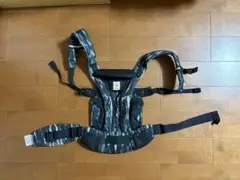 エルゴベビー　オムニブリーズ　日本限定　ペイントブラック　美品