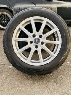 215/60/R17スタッドレスホイールタイヤ4本セット　2022年製　⭐️バリ溝 215/60/R17スタッドレスホイールタイヤ4本セット 2022年製 ⭐️バリ溝