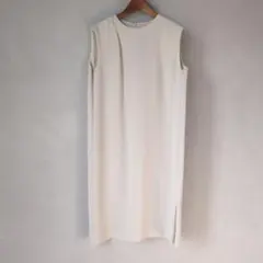 はなもりえ　アイボリー ノースリーブ ワンピース