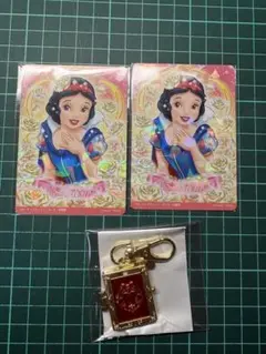 ディズニー シークレットロケットチャームキーチェーン カード　白雪姫