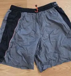 PUMA ナイロンショーツ グレー・ブラック
