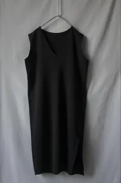 BEARDSLEY 25SS リネン混 Uネック フレアベスト 黒 完売品 - メルカリ