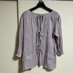 長袖シャツ　前リボン　薄いくすみラベンダー色　Mサイズ 春夏
