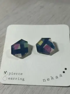 ハンドメイド 紺 ドット ピアス