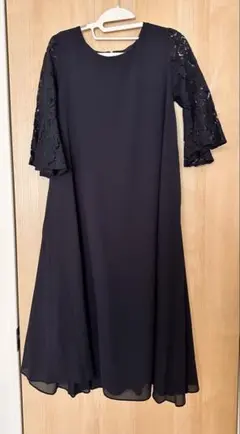 結婚式　ドレス　ネイビー