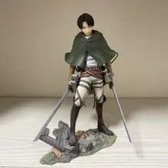 進撃の巨人 リヴァイ 兵長 フィギュア 箱なし 美品