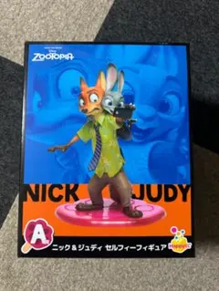 ズートピア　Happy くじ　A賞　ニック＆ジュディ セルフィーフィギュア