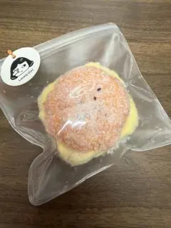 粉つきふわふわパンスクイーズ