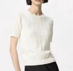 UNIQLO ケーブルクルーネックセーター　オフホワイト