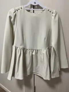 ヨーコチャン YOKO CHAN アイボリー フレアデザイン トップス 36