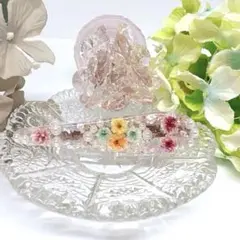 No.122【ヘアクリップ　シルバーラメ　お花　ヘアアクセサリー　レジン】