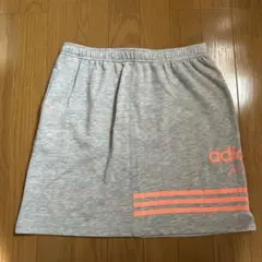 adidasミニスカート/Mサイズ