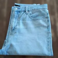 UNIQLO ワイドストレートジーンズ ライトブルー