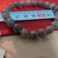 ラブラドライトブレスレットです。