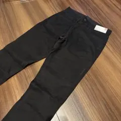 新品　UNIQLO EZY スキニーフィットカラージーンズ　ブラック M
