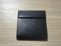 二つ折り財布のサムネイル