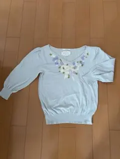 anatelier 長袖 ニット フラワー刺繍 ライトブルーのサムネイル