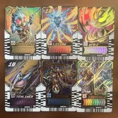 仮面ライダー　ガッチャード　カード