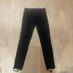 ブラック ダメージスキニーパンツ【ユニクロ】