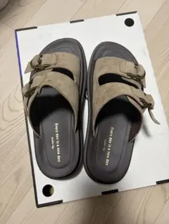 スタジオクリップ 軽らくバックルサンダルのサムネイル