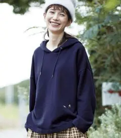 サニークラウズ　フード付きパーカー　お散歩に行こうパーカー