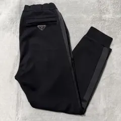美品 PRADA Re-Nylon ショートパンツ 三角ロゴ ブラック 44 - メルカリ