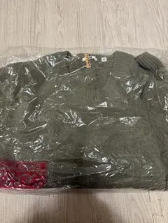 ユニクロXL オリーブグリーン ニットセーター