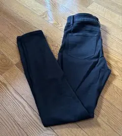 UNIQLOウルトラストレッチブラックスキニーパンツ 2