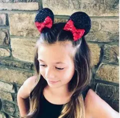 耳型　ヘアピン　赤　ディズニー　発表会