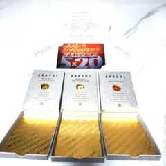 嵐 スワロフスキー金銀赤 5x20 ファンクラブ記念品のサムネイル