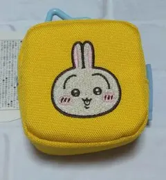 ちいかわ カラビナつき刺繍スクエアミニポーチ うさぎ