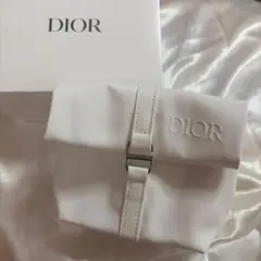 DIORノベルティ　ホワイト コスメポーチのサムネイル