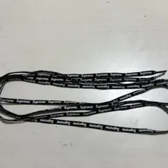 Supremeロゴ入り 黒　靴紐　1セットのサムネイル
