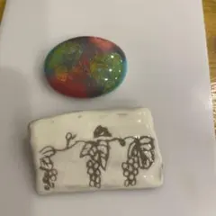 p*o様 陶器ブローチ