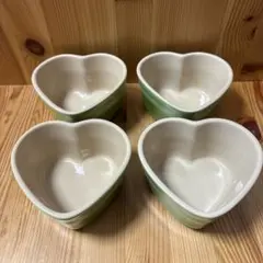 LE CREUSET ル・クルーゼ ハート型食器セット 4個 - メルカリ