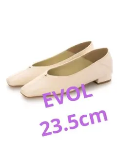 【EVOL】Vカットスクエアパンプス アイボリー