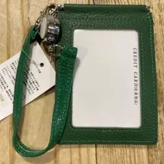 大幅値下げ　牛革　リール付き　パスケース　グリーン　定期入れ　本革　新品未使用
