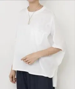 OURHOME 》ボックスシルエットの涼やかブラウス - メルカリ