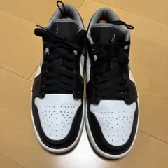 エアジョーダン1 ロー　27.5のサムネイル