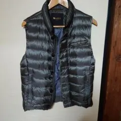 MOORERダウンベスト　国内正規品　現品のみ