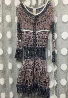 ノゾミイシグロのリバティプリントワンピース