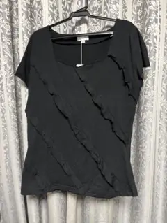 新品 フリル付き ブラック 半袖Tシャツ ブラック 黒　win fame 爽やか