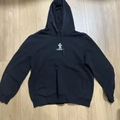 ブラック パーカー