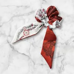 リボンスカーフ　シュシュ　ヘアーゴム　ブラウン×ホワイト