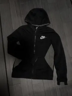 Nike ブラック パーカー フード付き 150 スウェット裏起毛