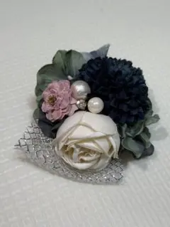 フラワーコサージュ 結婚式　ブローチ
