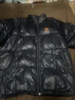 adidas ネイビー ダウンジャケット